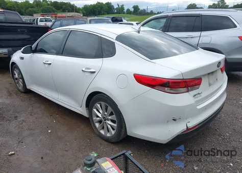 2018 Kia Optima Lx z USA, uszkodzony, nr VIN 5XXGT4L36JG265878